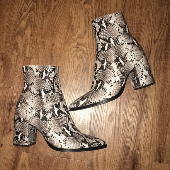 Tony Bianco Snake Print Ankle Boots - Picture 1 of 3